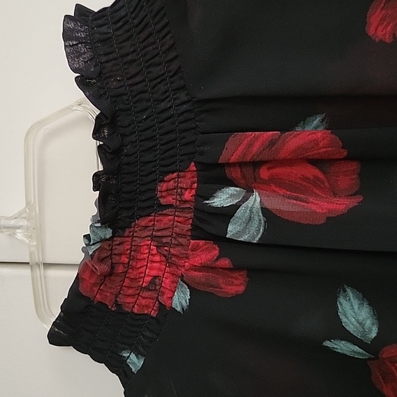 Sheer top - Picture 3 of 7